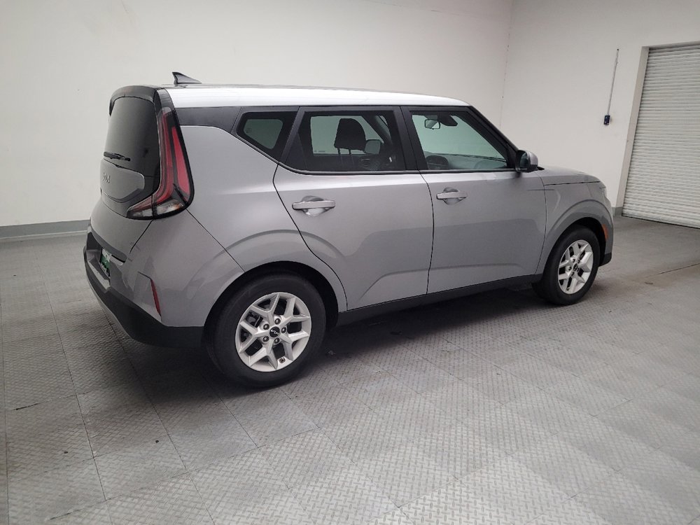 Used 2025 Kia Soul S image 10