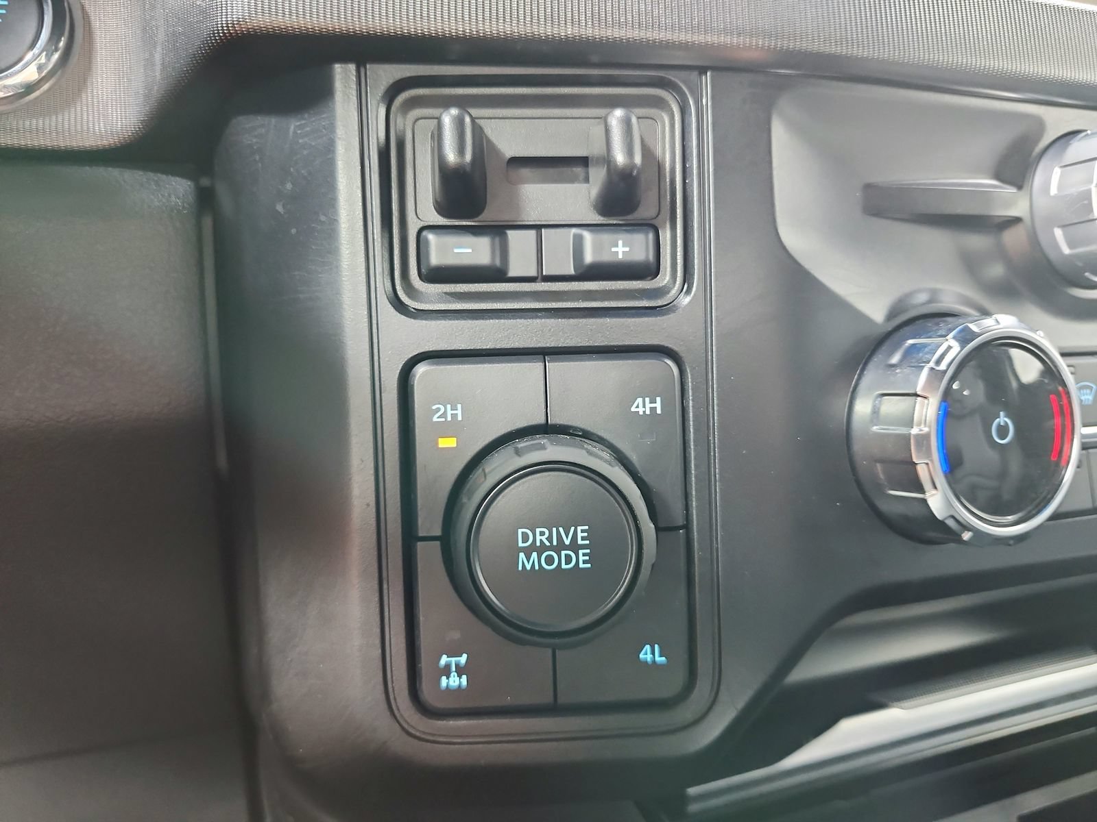 Used 2026 Ford F250 Platinum AWD/4WD image 28