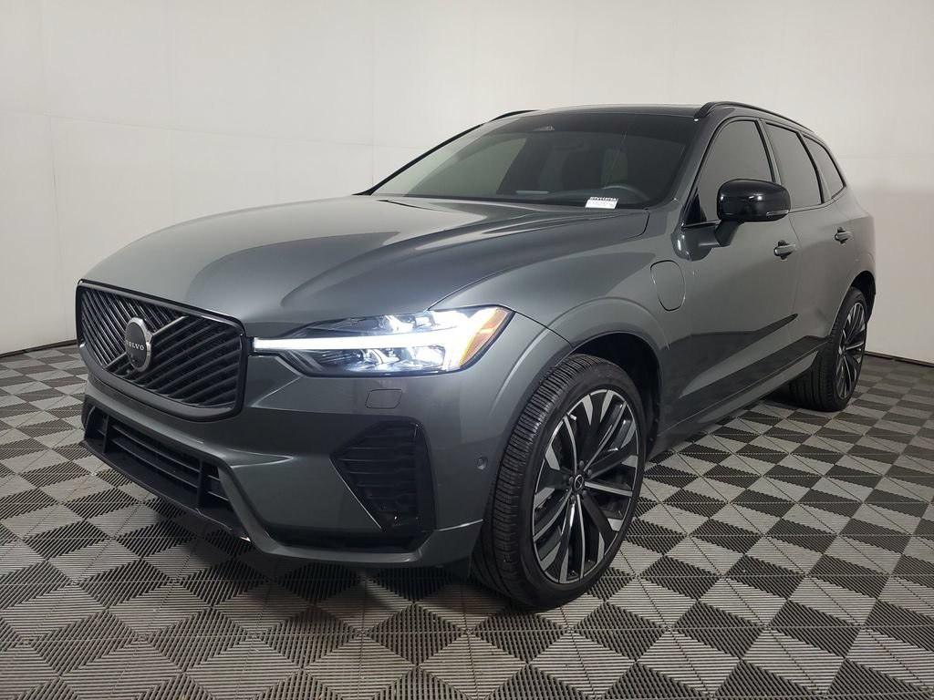 Used 2026 Volvo XC60 T8 Ultra w/ Climate Package PRO AWD/4WD image 4