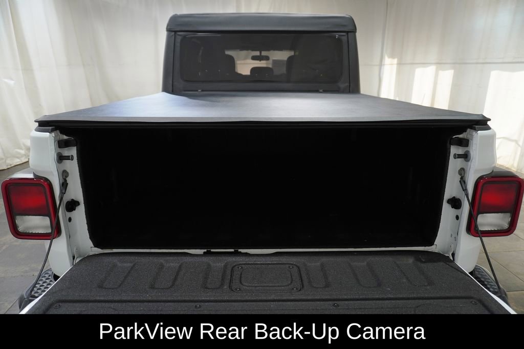 Used 2025 Jeep Gladiator Sport image 5