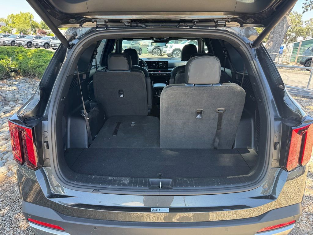 Certified 2025 Kia Sorento SX Prestige image 22