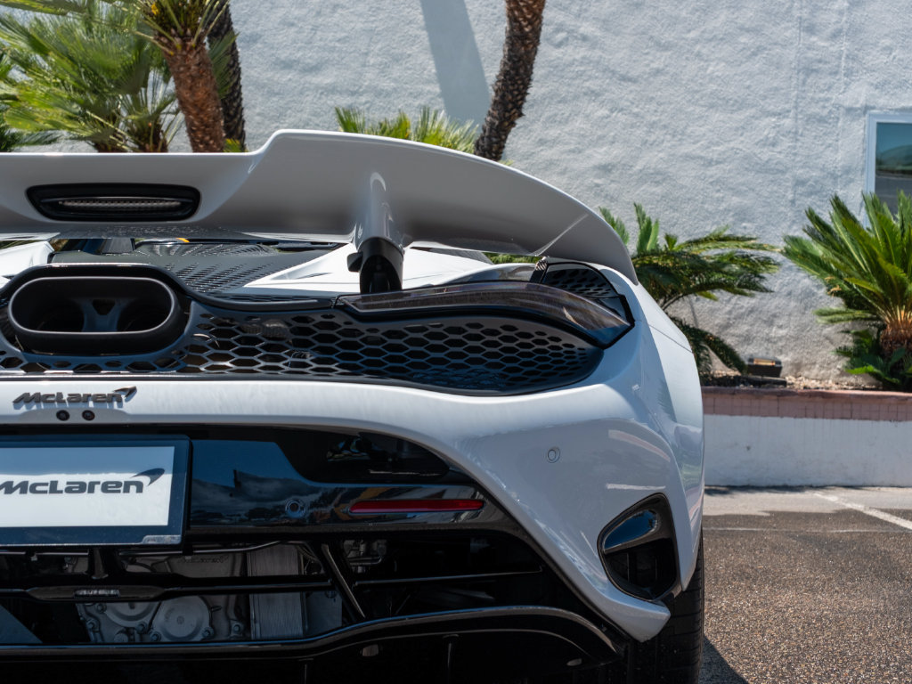 New 2027 McLaren 750S Spider RWD image 27