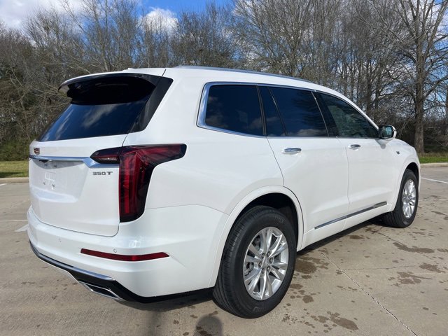 New 2025 Cadillac XT6 Luxury image 9