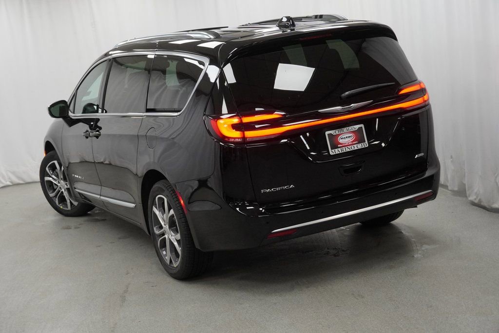 New 2026 Chrysler Pacifica Pinnacle image 11