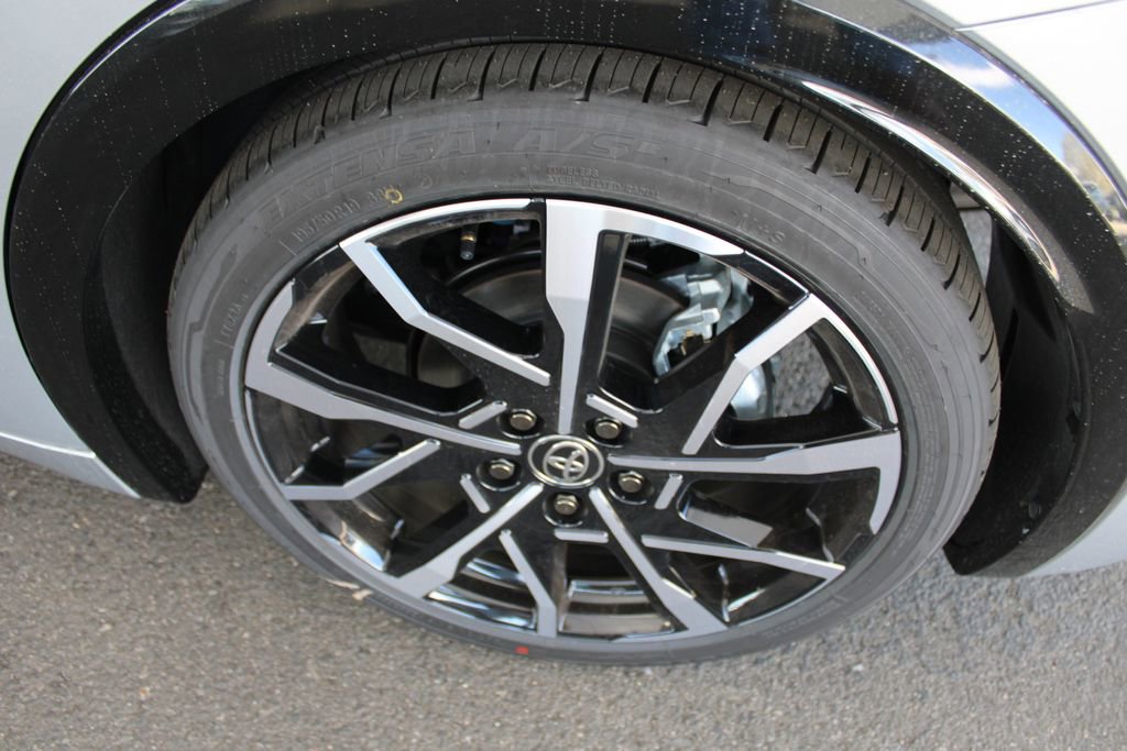New 2026 Toyota Prius Plug-In Hybrid FWD image 58
