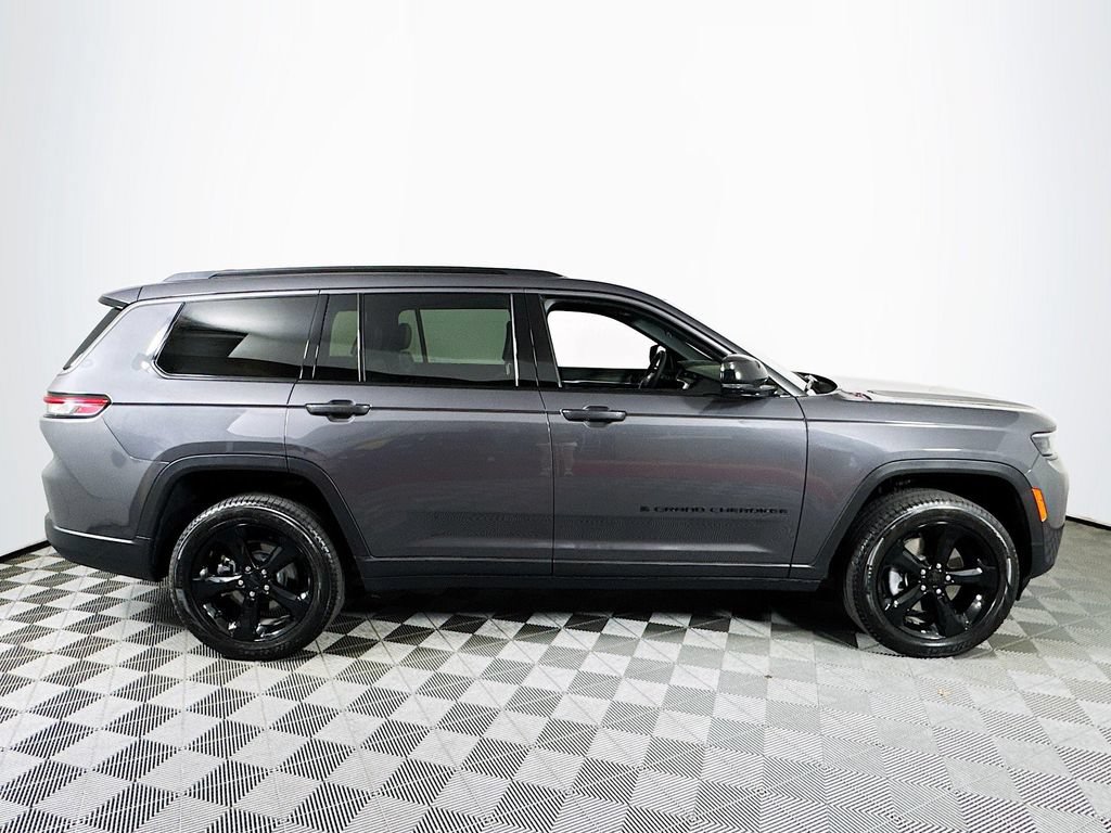 Used 2026 Jeep Grand Cherokee L Limited w/ Limited Altitude Package AWD/4WD image 8