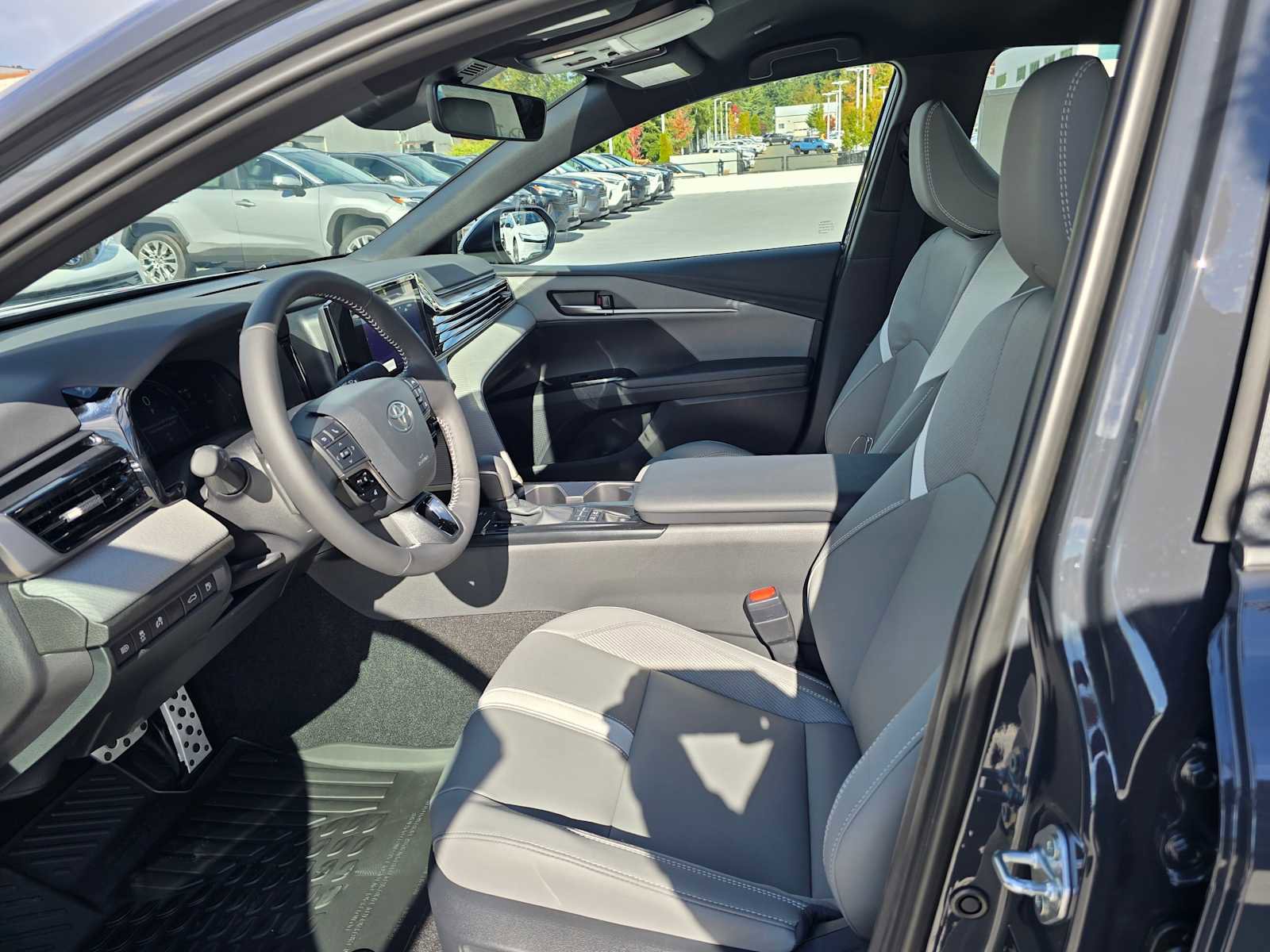 New 2026 Toyota Camry SE image 21