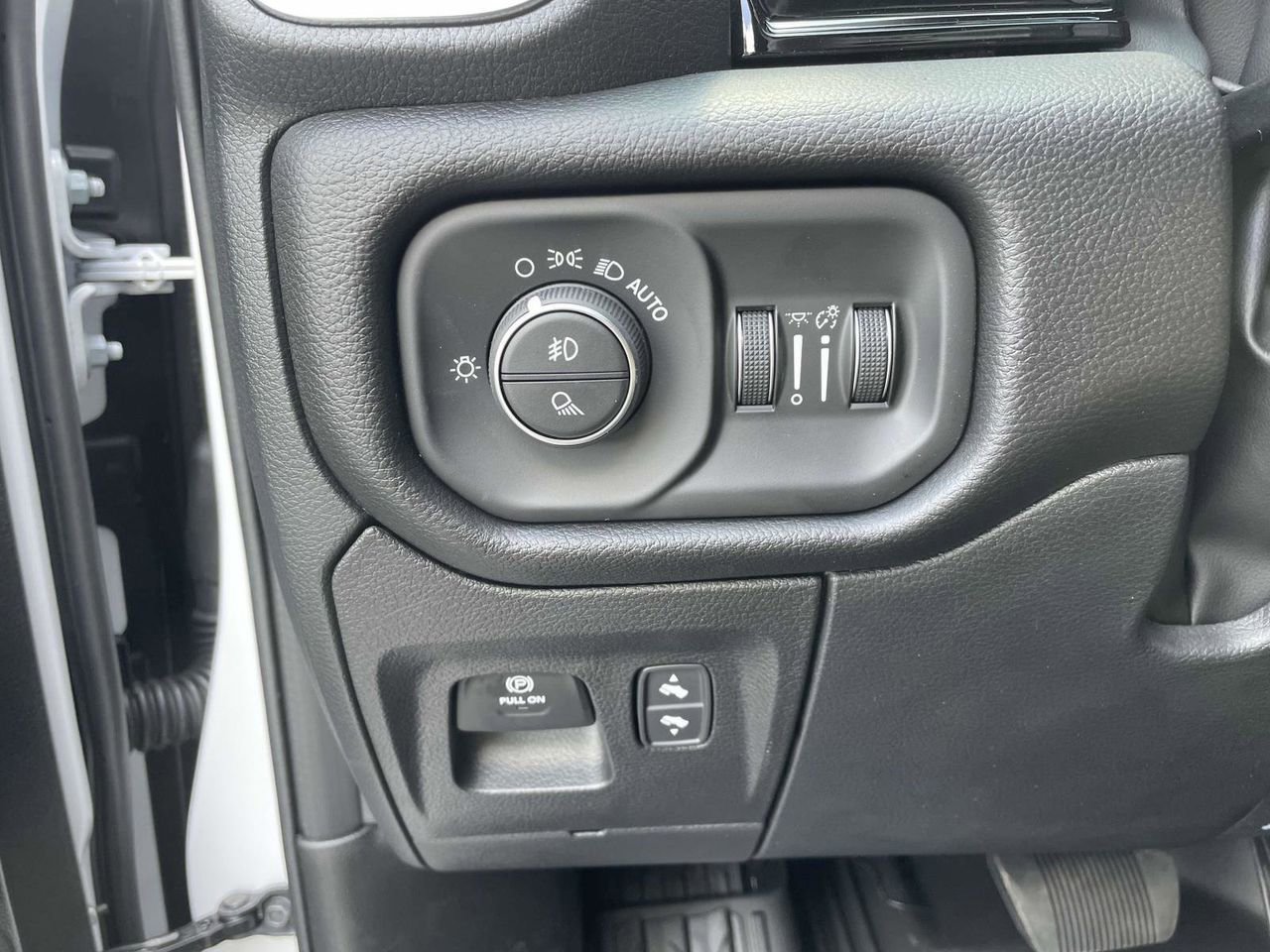 New 2026 RAM 1500 Laramie w/ Night Edition image 13