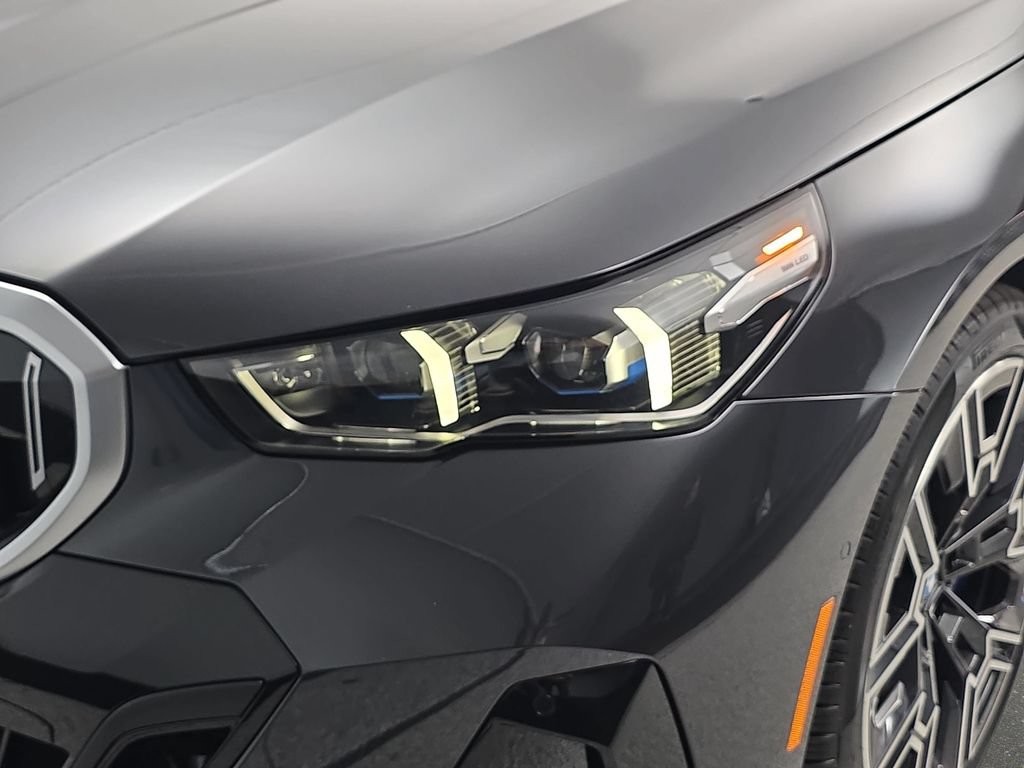 New 2027 BMW i5 xDrive40 w/ M Sport Package AWD/4WD image 31