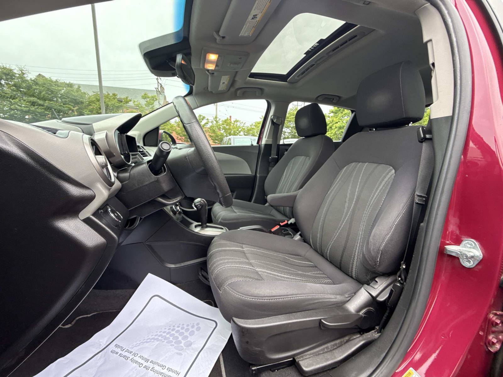 Used 2014 Chevrolet Sonic LT w/ LT Promotional Package FWD image 9