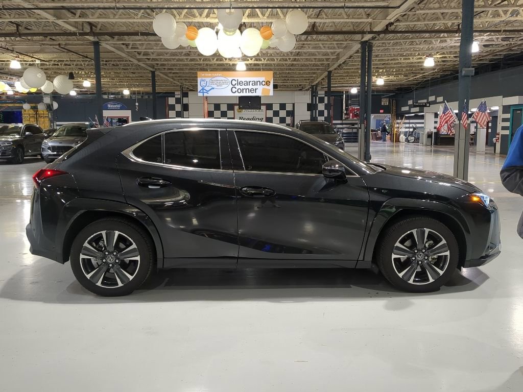 Used 2025 Lexus UX 300h AWD w/ Cold Area Package image 7