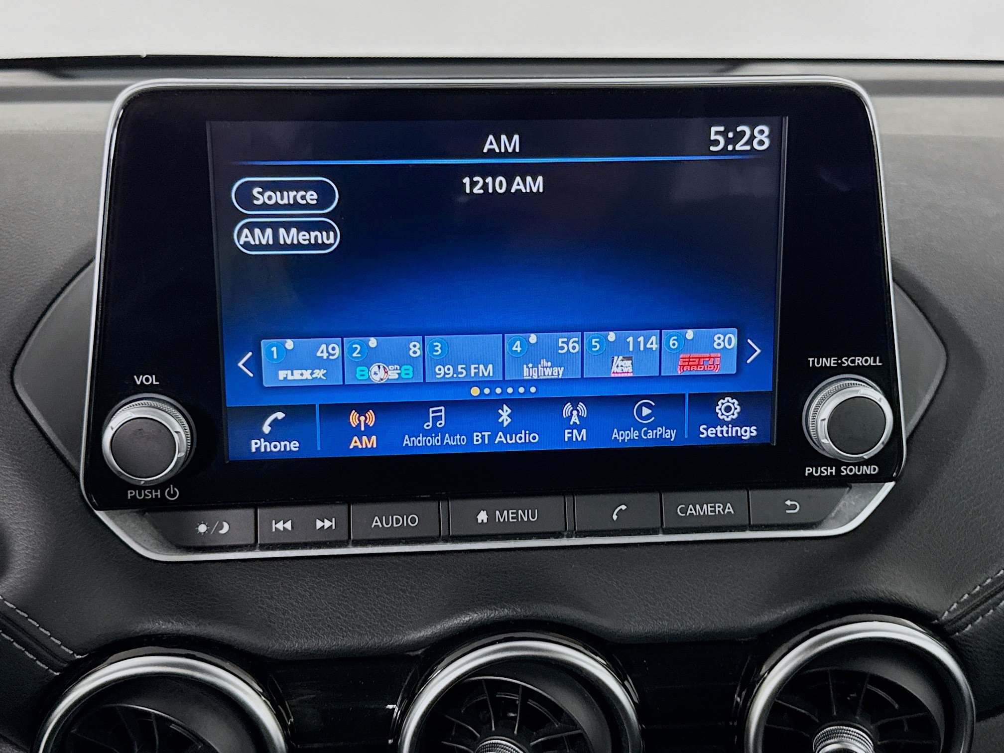Used 2023 Nissan Sentra SV FWD image 16