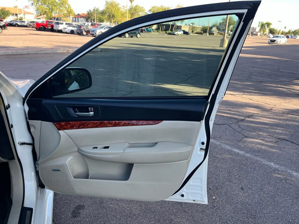 Used 2012 Subaru Legacy 3.6R Limited image 17