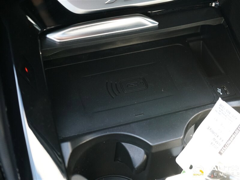 Used 2024 BMW X4 xDrive30i AWD/4WD image 23