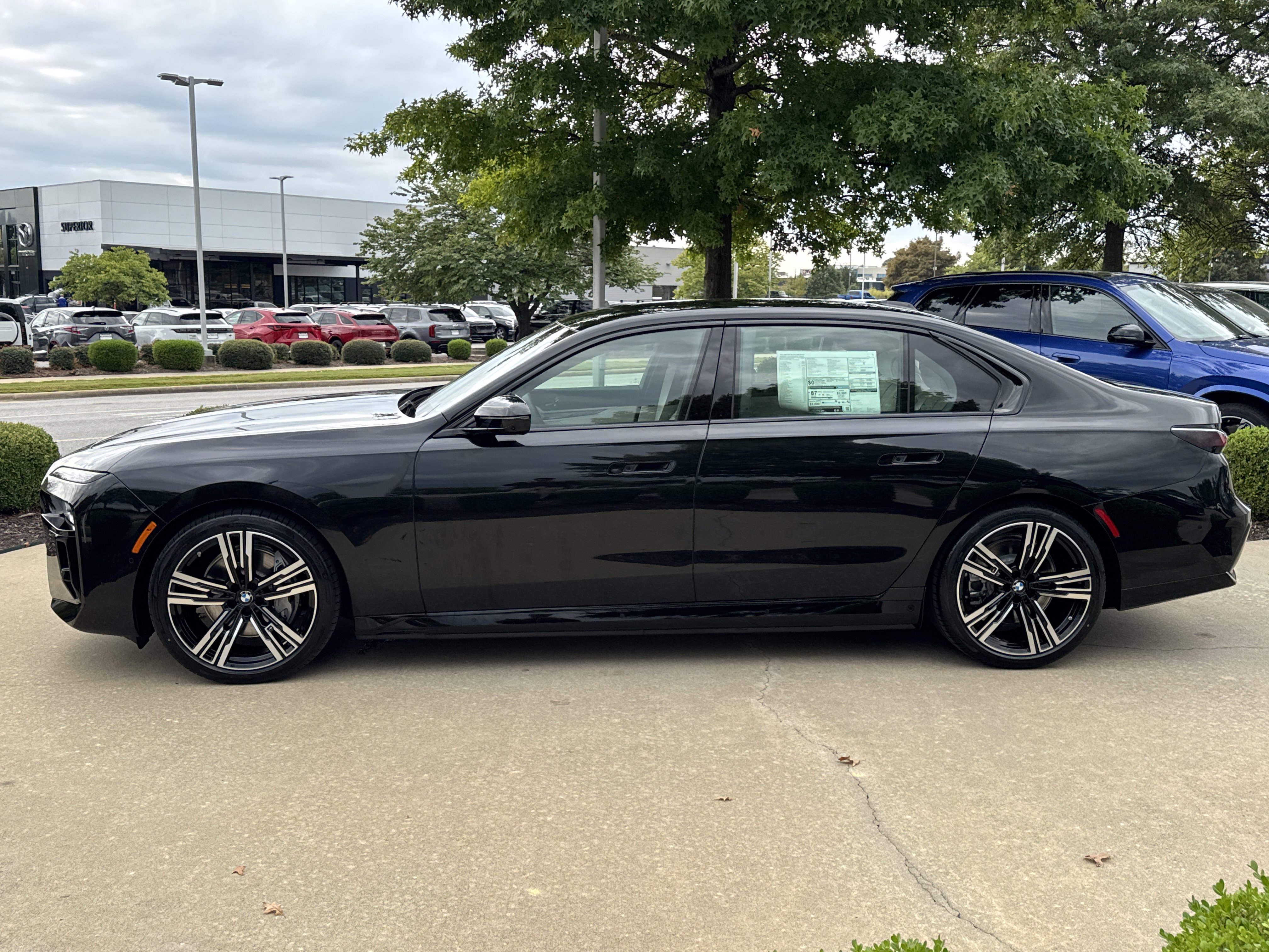 New 2026 BMW i7 xDrive60 image 2