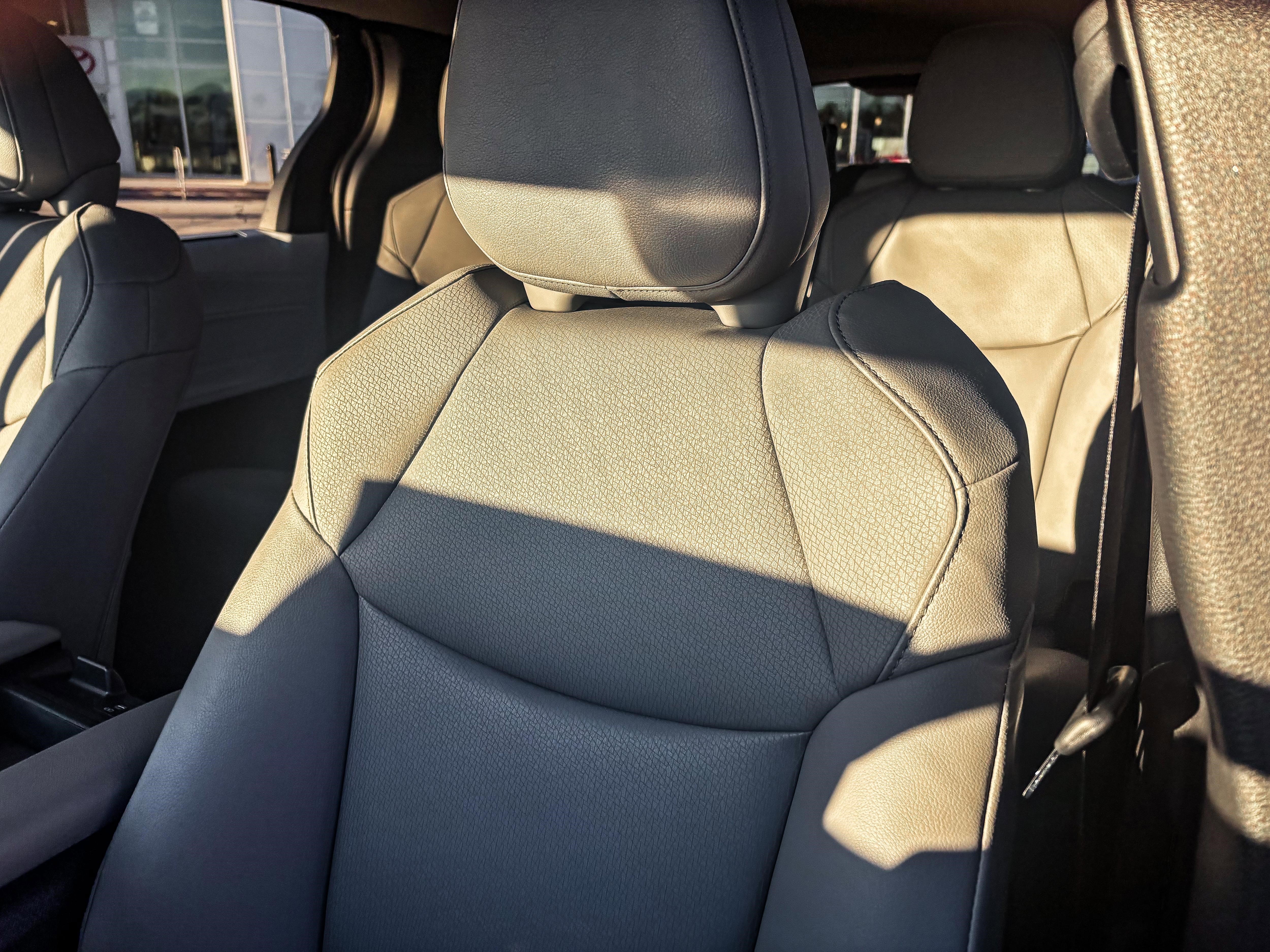 New 2026 Toyota Sienna XLE FWD image 24