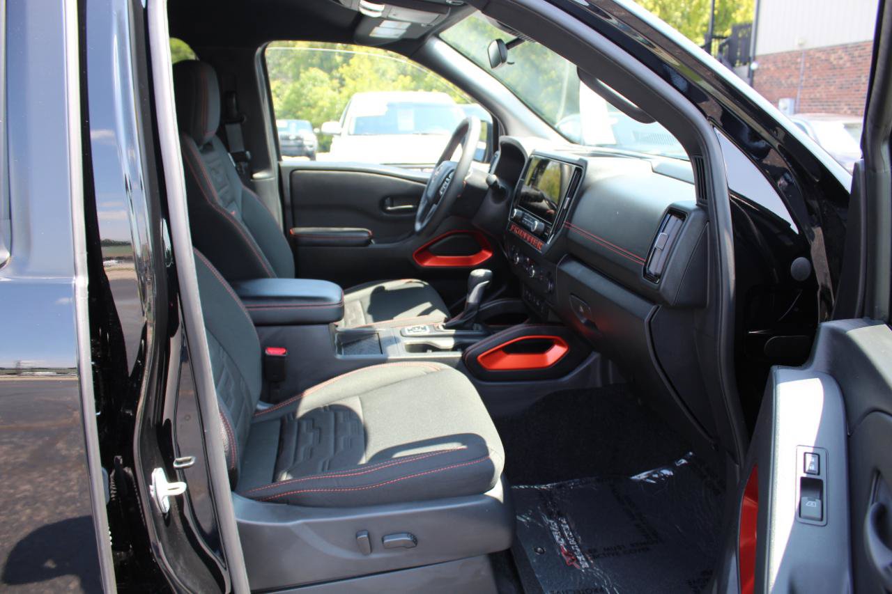 Used 2026 Nissan Frontier PRO-4X w/ Pro-4x Convenience Package AWD/4WD image 11