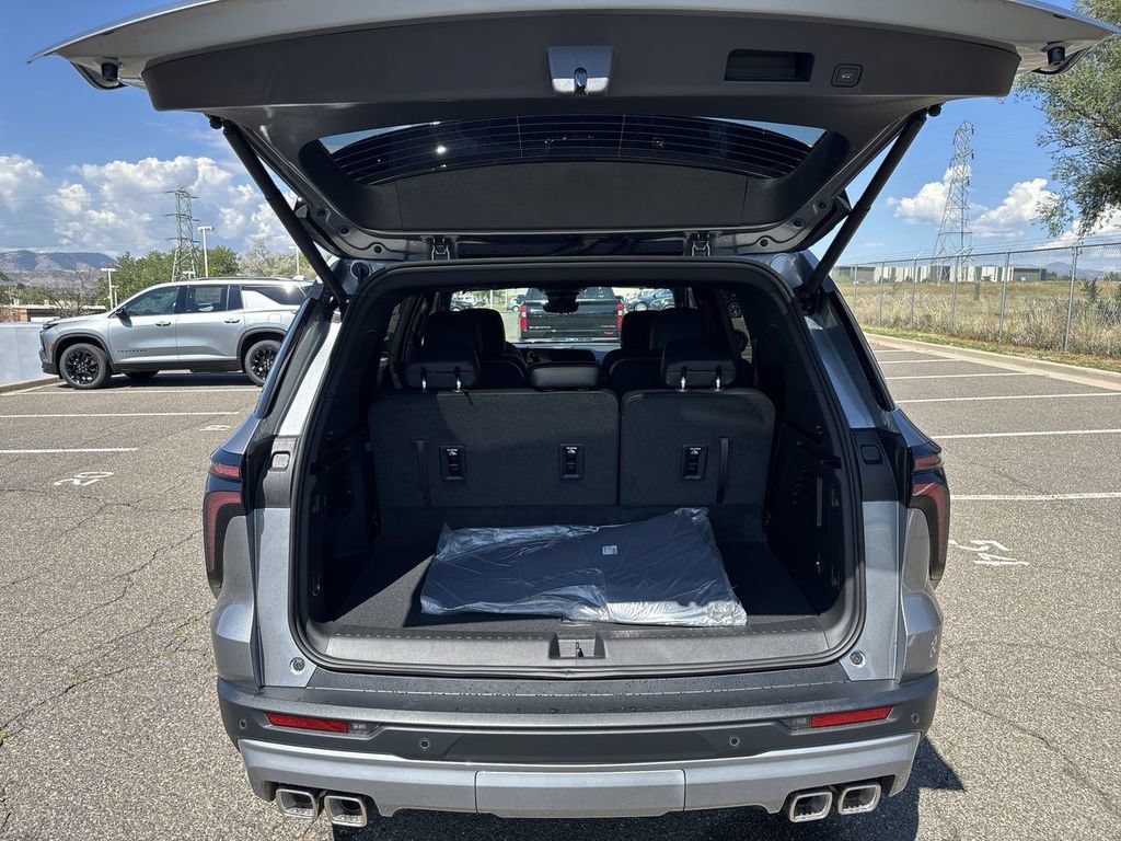 New 2026 Chevrolet Traverse Z71 w/ Enhanced Driving Package AWD/4WD image 27