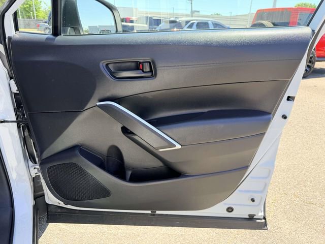 Used 2026 Toyota Corolla Cross LE FWD image 8