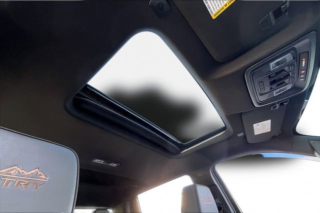 Used 2024 Chevrolet Silverado 2500 High Country w/ High Country Premium Package image 19