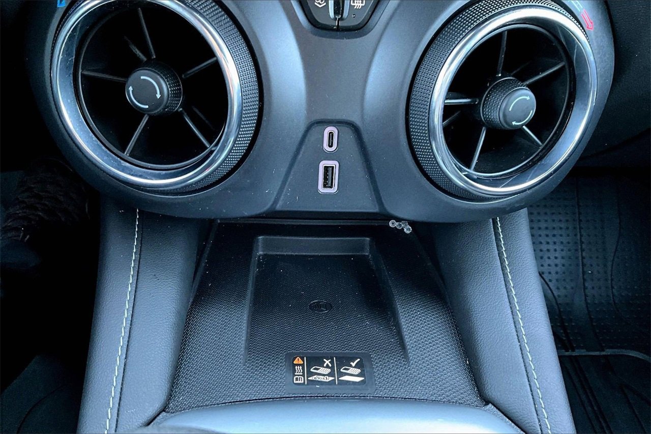 Used 2024 Chevrolet Blazer LT w/ Convenience Package image 15