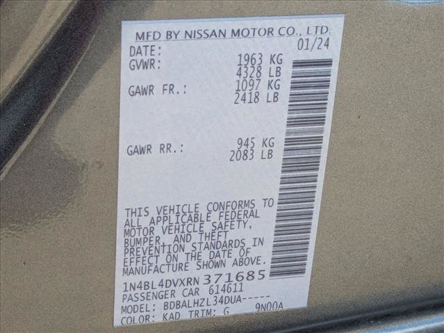 Used 2024 Nissan Altima 2.5 SV FWD image 24