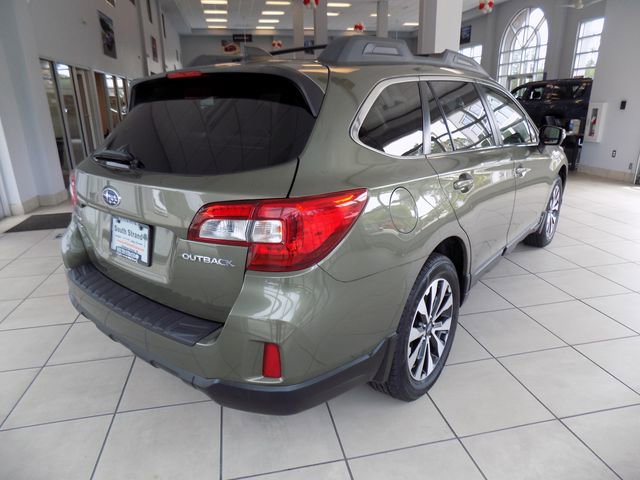 Used 2016 Subaru Outback 2.5i Limited AWD/4WD image 3