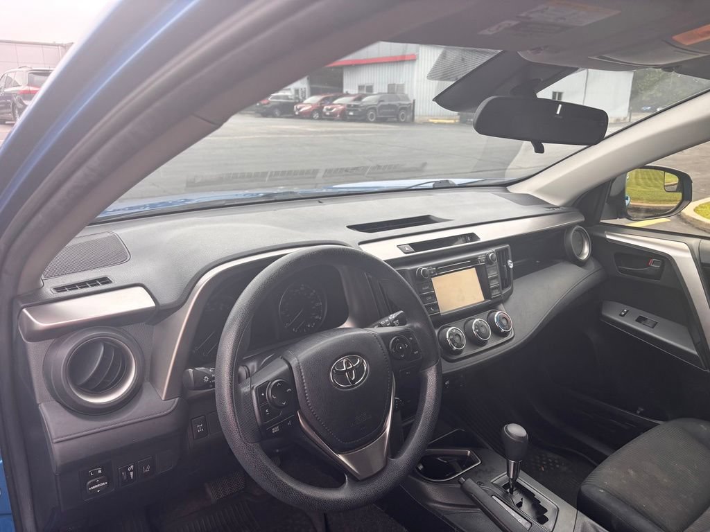 Used 2017 Toyota RAV4 LE w/ All Weather Liner Package AWD/4WD image 7