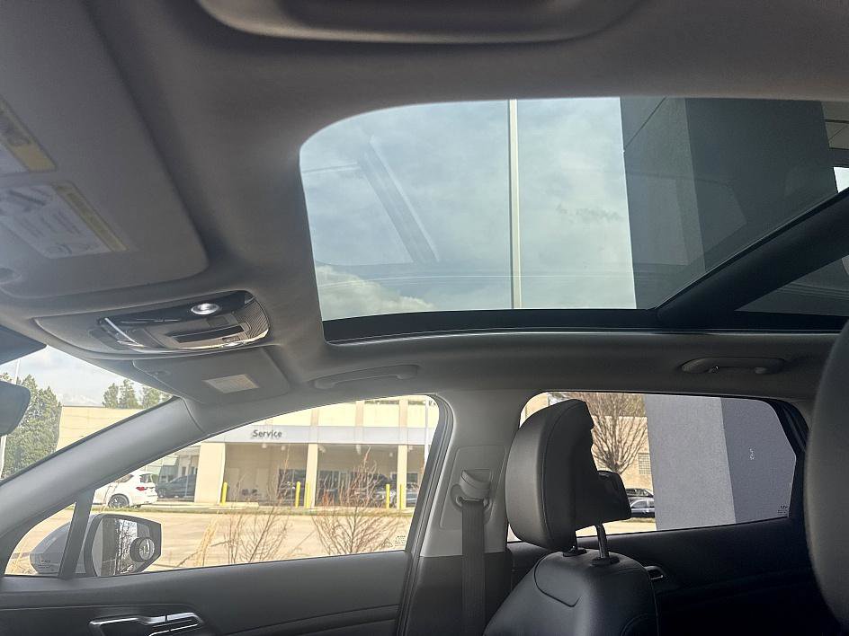 Used 2026 Kia Sportage EX w/ EX Panorama Roof Package image 19