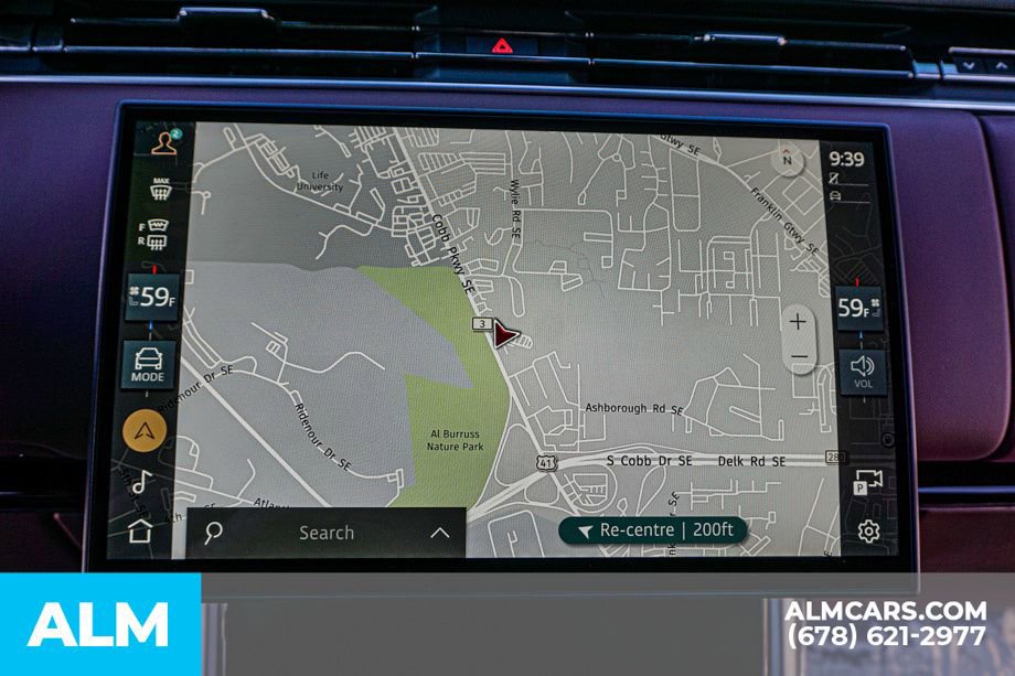 Used 2025 Land Rover Range Rover SE image 36