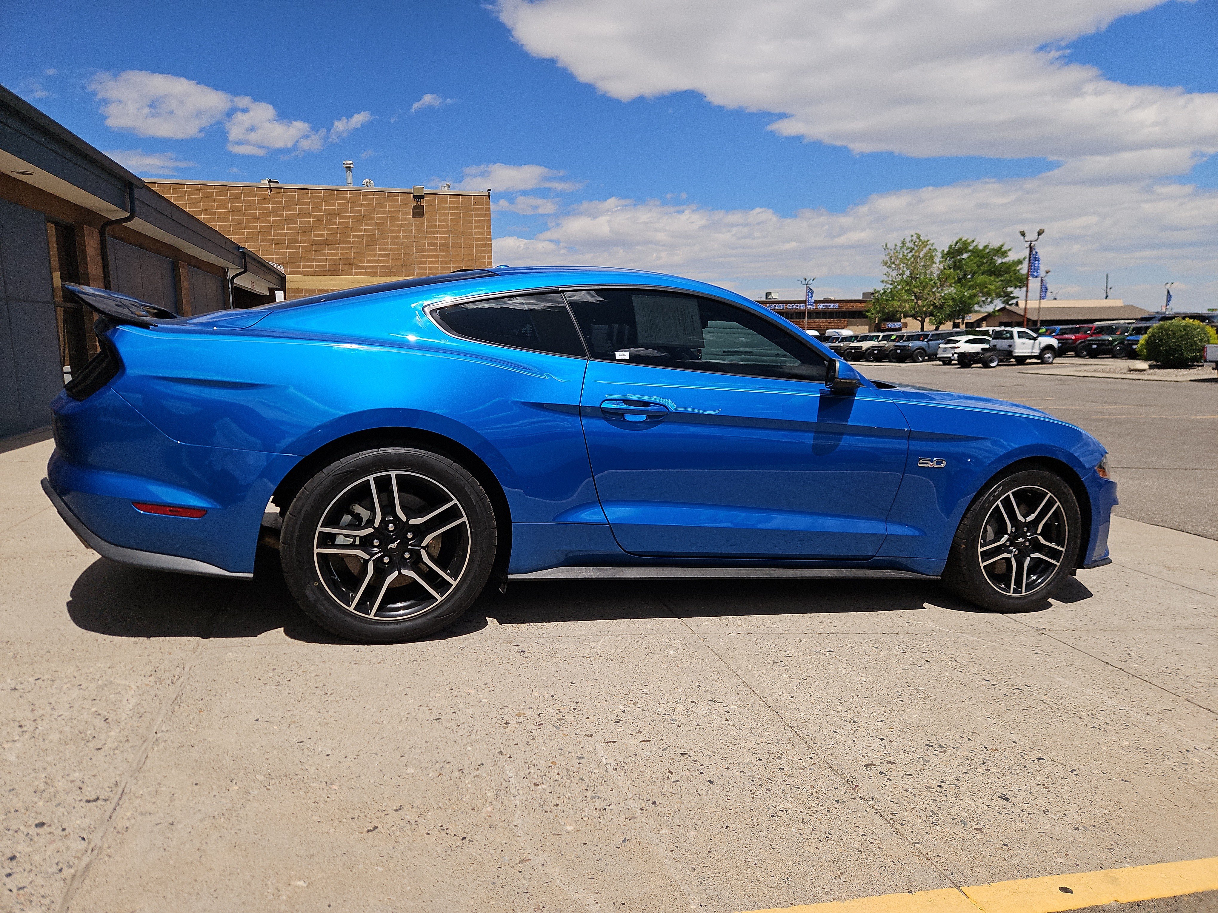 Used 2019 Ford Mustang GT Premium RWD image 4