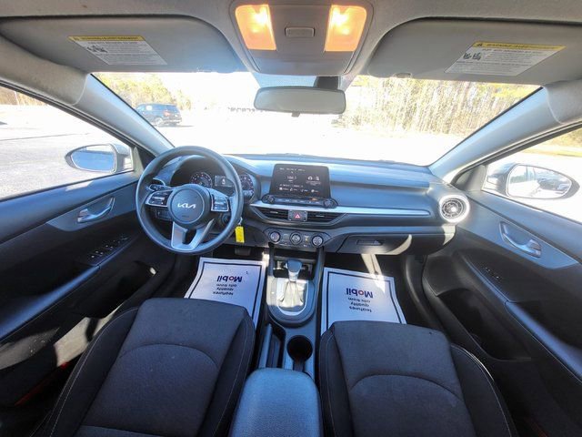Used 2023 Kia Forte LXS image 14
