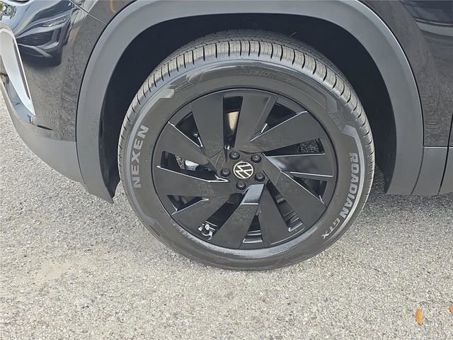 New 2026 Volkswagen Atlas SE image 9