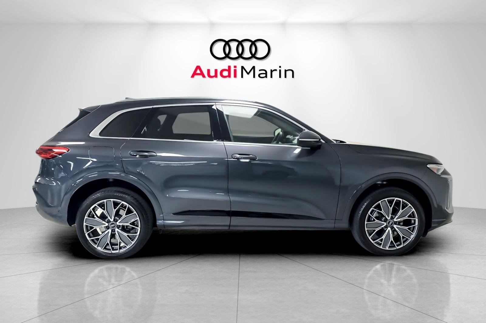 Used 2025 Audi Q5 Premium Plus w/ Premium Plus image 6