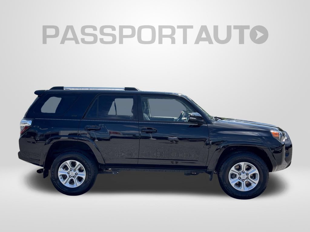 Used 2021 Toyota 4Runner SR5 Premium w/ Moonroof Package AWD/4WD image 9