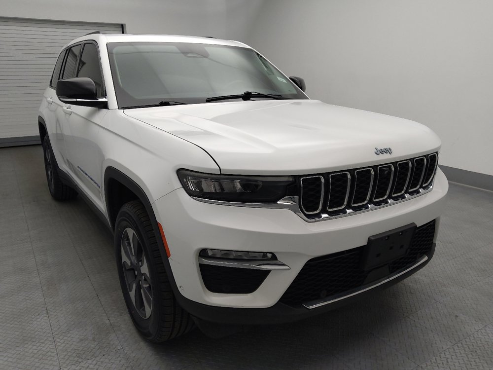 Used 2022 Jeep Grand Cherokee Limited 4xe w/ Luxury Tech Group II AWD/4WD image 14