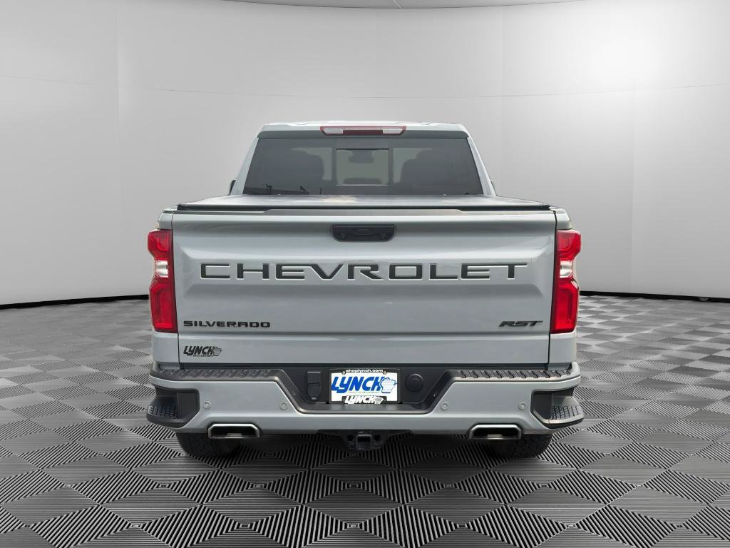 Used 2024 Chevrolet Silverado 1500 RST AWD/4WD image 3