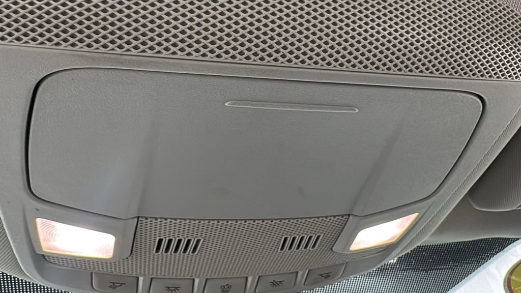 Used 2023 Ford Edge SEL image 31