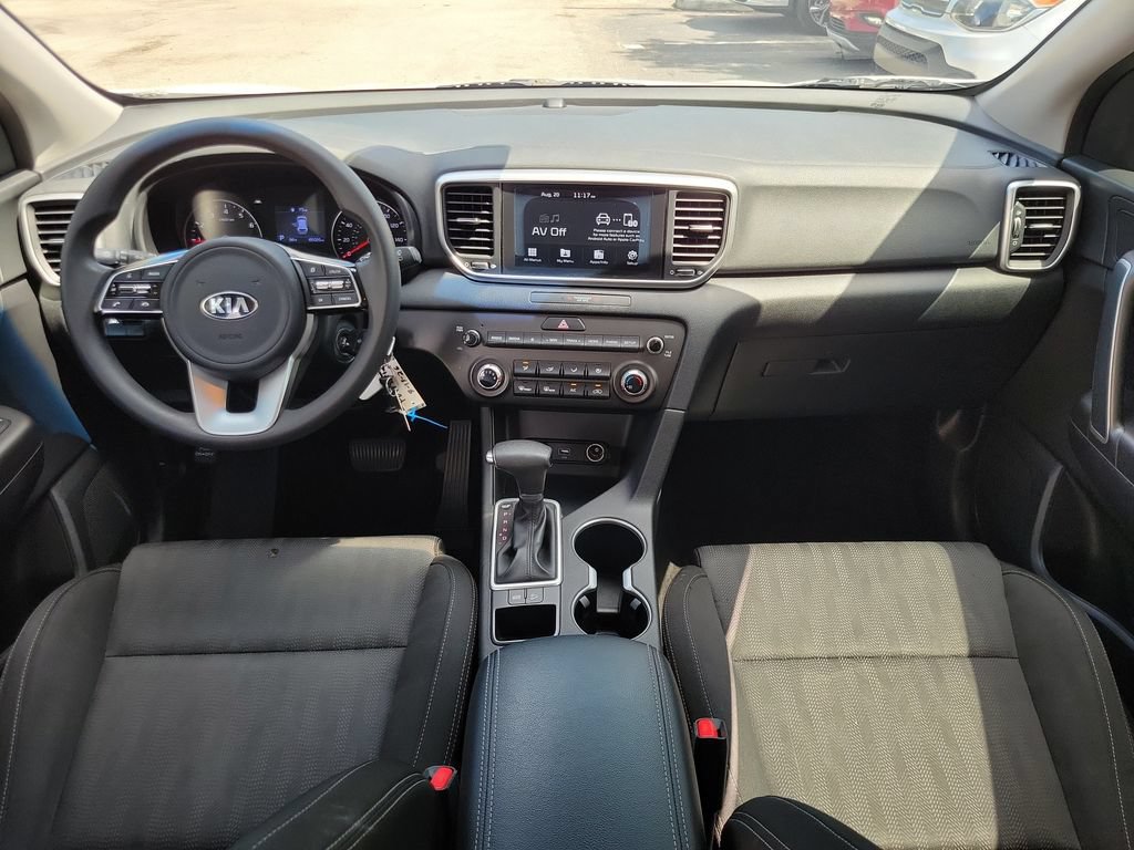 Used 2020 Kia Sportage LX FWD image 3