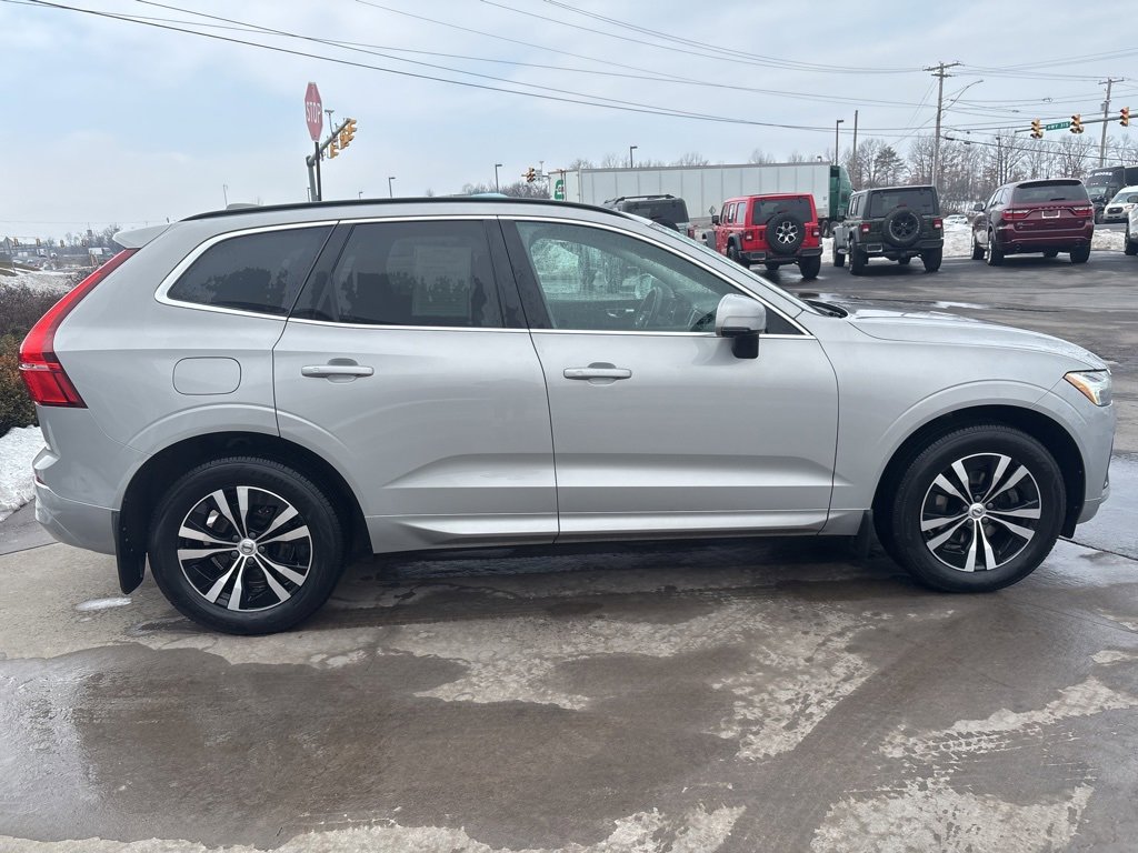 Certified 2023 Volvo XC60 B5 Plus w/ Climate Package image 5