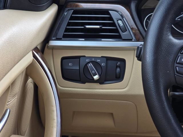 Used 2015 BMW 328i xDrive Sedan AWD/4WD image 21
