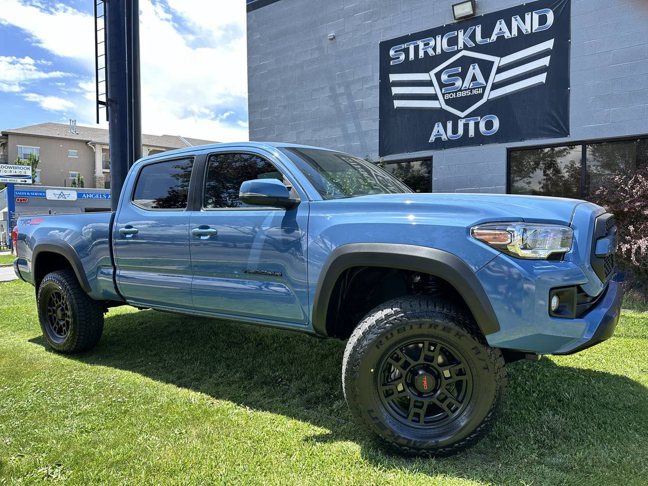 Used 2019 Toyota Tacoma TRD Off-Road w/ Technology Package