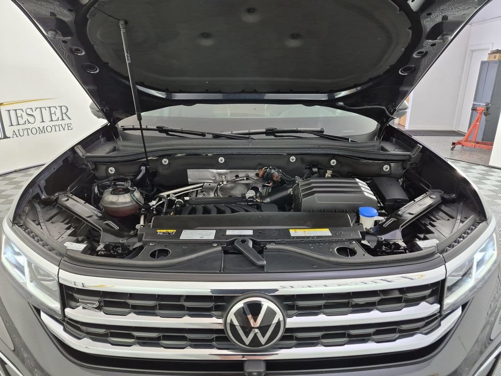 Used 2023 Volkswagen Atlas SEL Premium AWD/4WD image 40