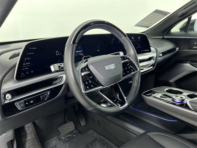Used 2024 Cadillac Lyriq Sport image 36
