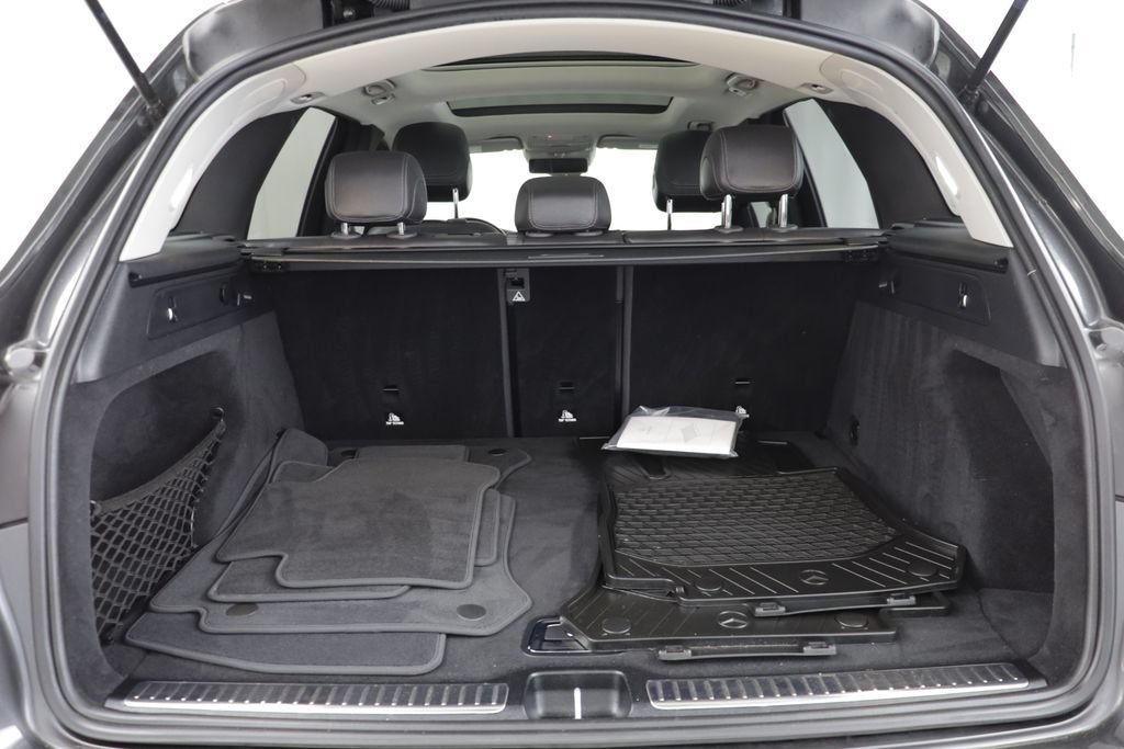Used 2020 Mercedes-Benz GLC 300 4MATIC image 20