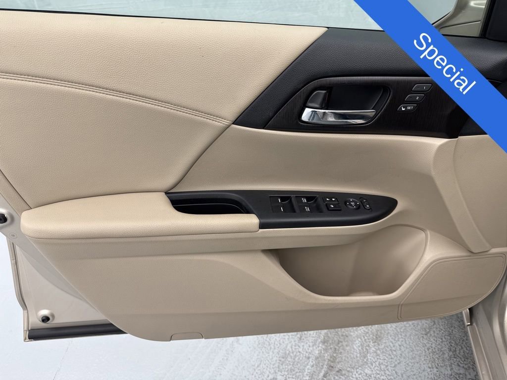 Used 2014 Honda Accord EX-L image 17
