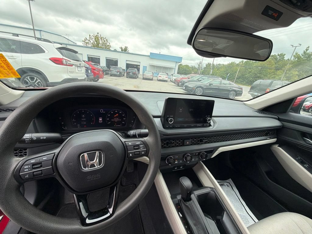 Used 2023 Honda Accord LX image 15