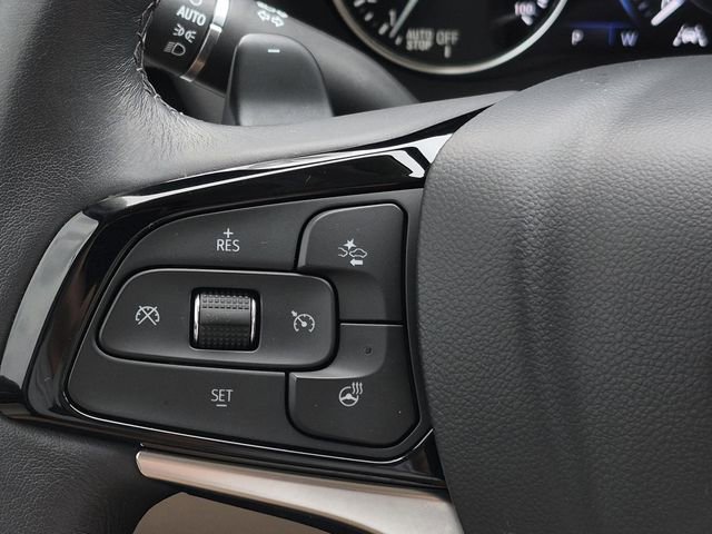 Used 2023 Buick Enclave Avenir w/ Avenir Technology Package FWD image 30