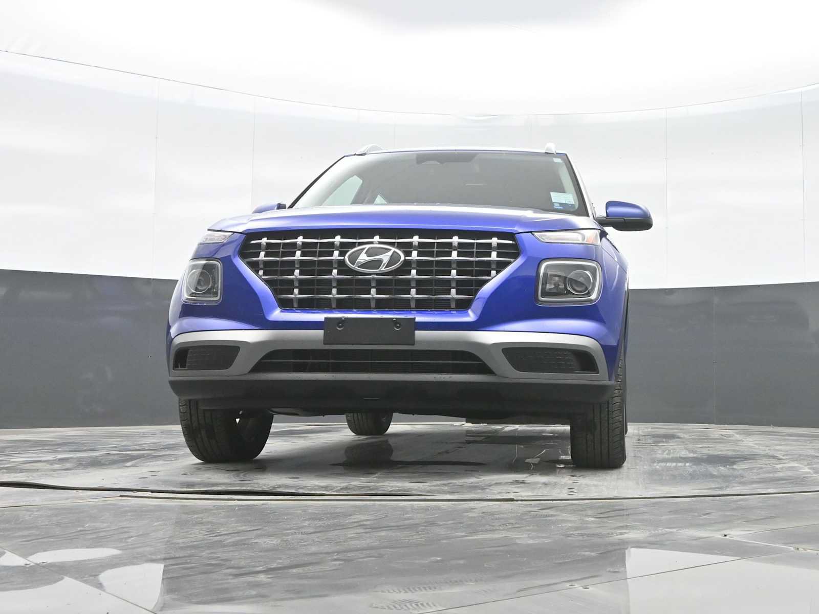 Used 2026 Hyundai Venue SEL FWD image 31