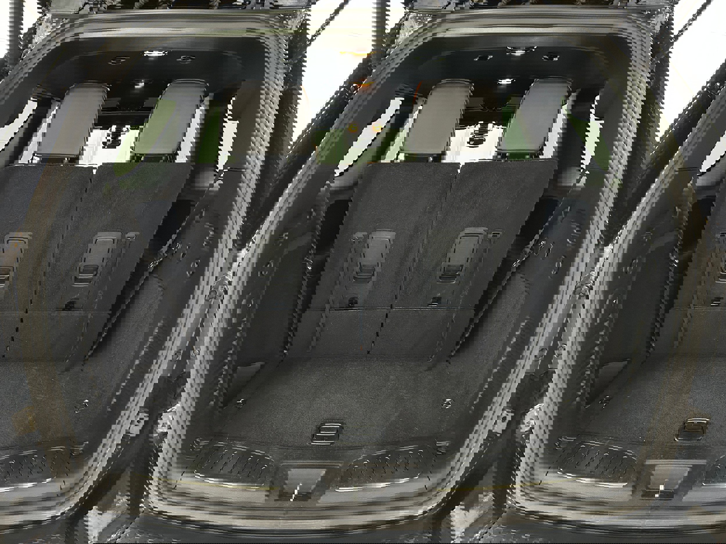 Used 2021 Dodge Durango R/T w/ Blacktop Package image 35